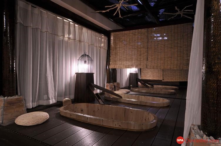 成都井一日式SPA·massage，腰背肩颈全包括，还有免费小吃和饮料?